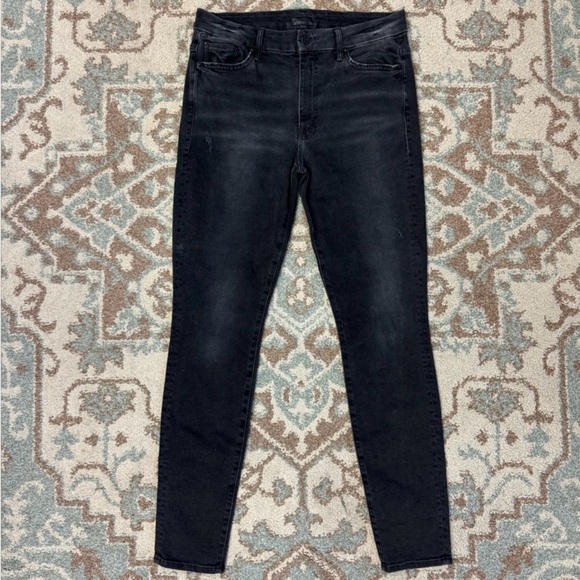 Mother High Waisted Locker Denim Jeans Faded Black
Skinny Size 30 - Picture 4 of 9